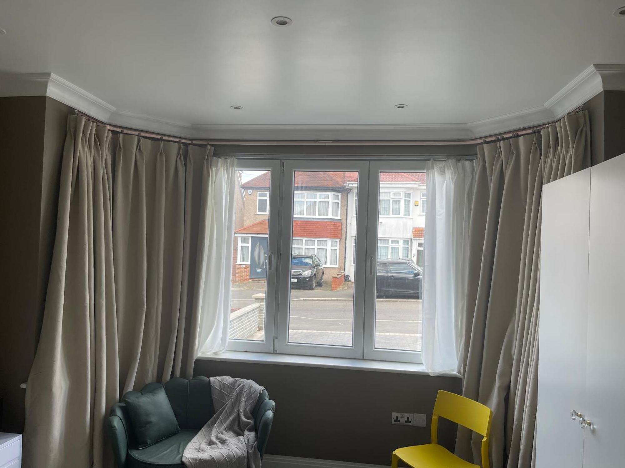 Modern Huge Double Room With Private Bathroom In Colindale 에지웨어 외부 사진